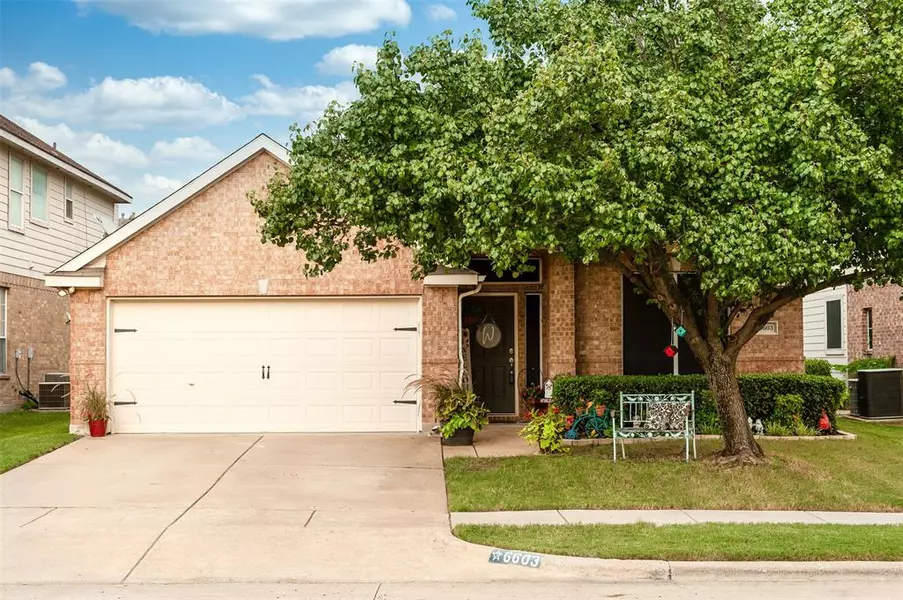 6603 FAIRGLEN Drive, Arlington, TX 76002