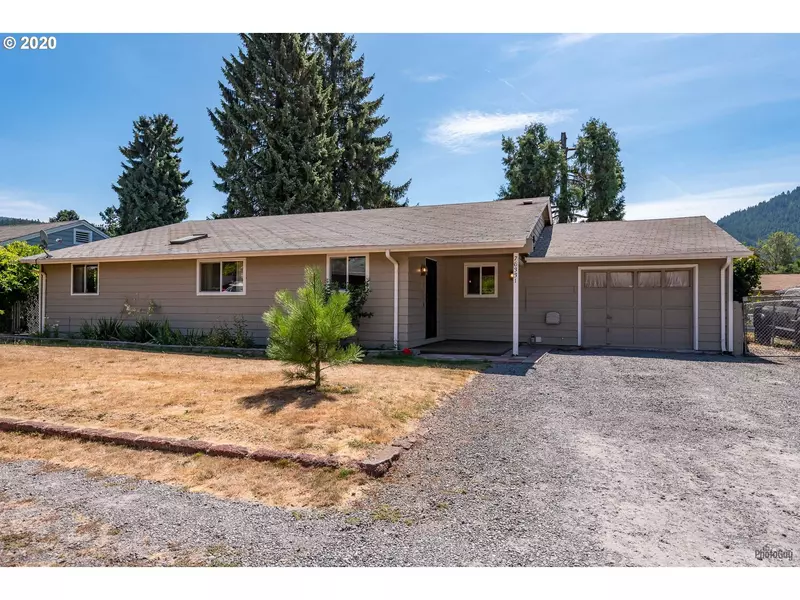 76331 JASPER DR, Oakridge, OR 97463