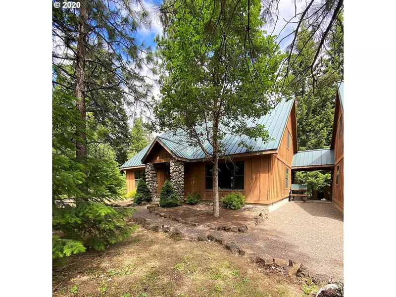 25 GREENWOOD RD, Trout Lake, WA 98650