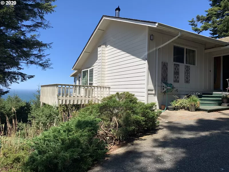 29205 WALLACE ST, Gold Beach, OR 97444