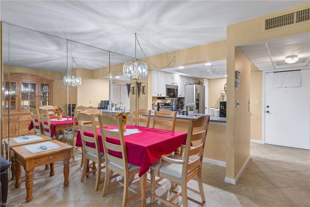 Naples, FL 34105,1086 Forest Lakes DR 9103
