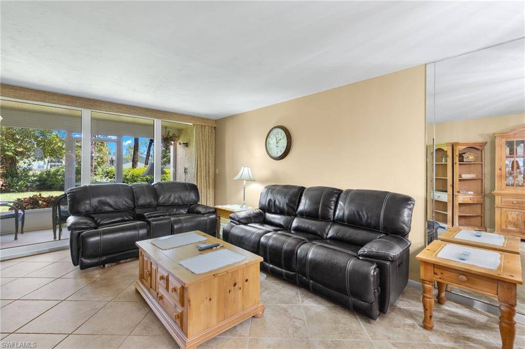 Naples, FL 34105,1086 Forest Lakes DR 9103