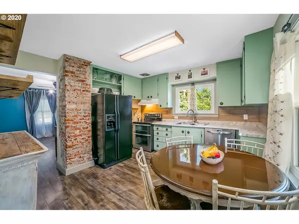 Portland, OR 97203,9225 N TYLER AVE