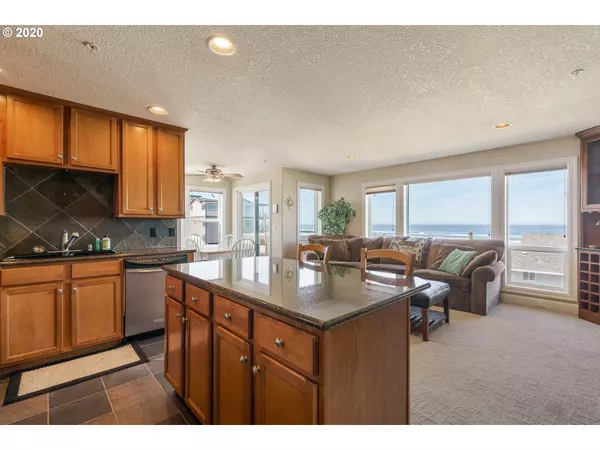 Rockaway Beach, OR 97136,300 N PACIFIC ST #41