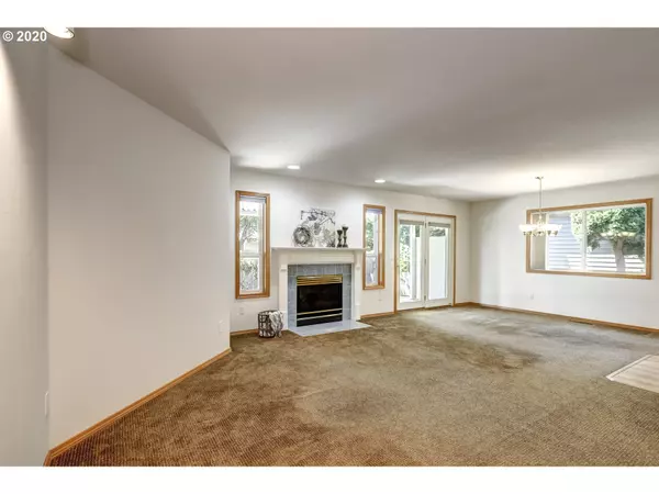 Hillsboro, OR 97124,1912 NE HAREWOOD PL