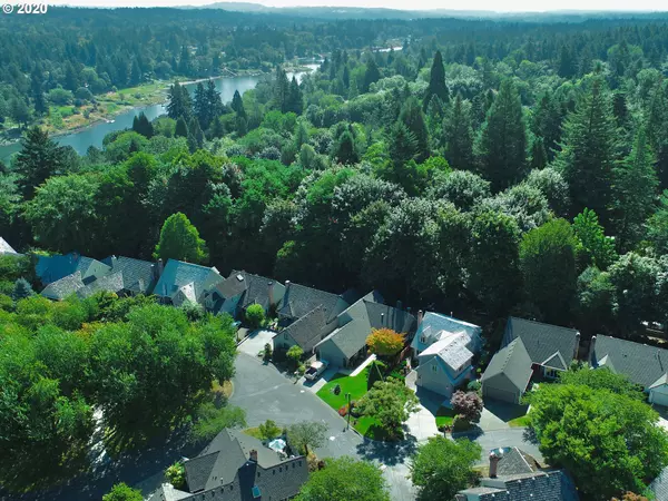 Lake Oswego, OR 97034,16419 LEXINGTON CT