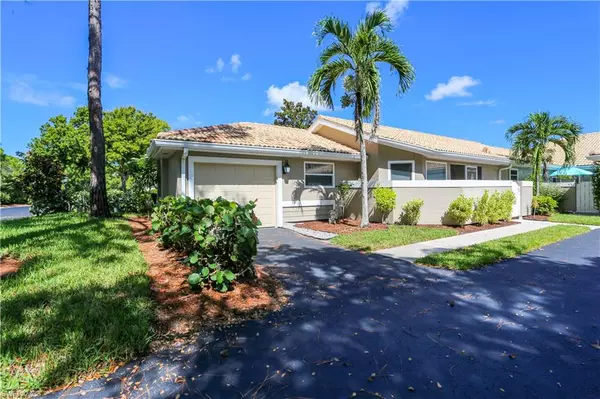 Naples, FL 34110,290 Emerald Bay CIR L1