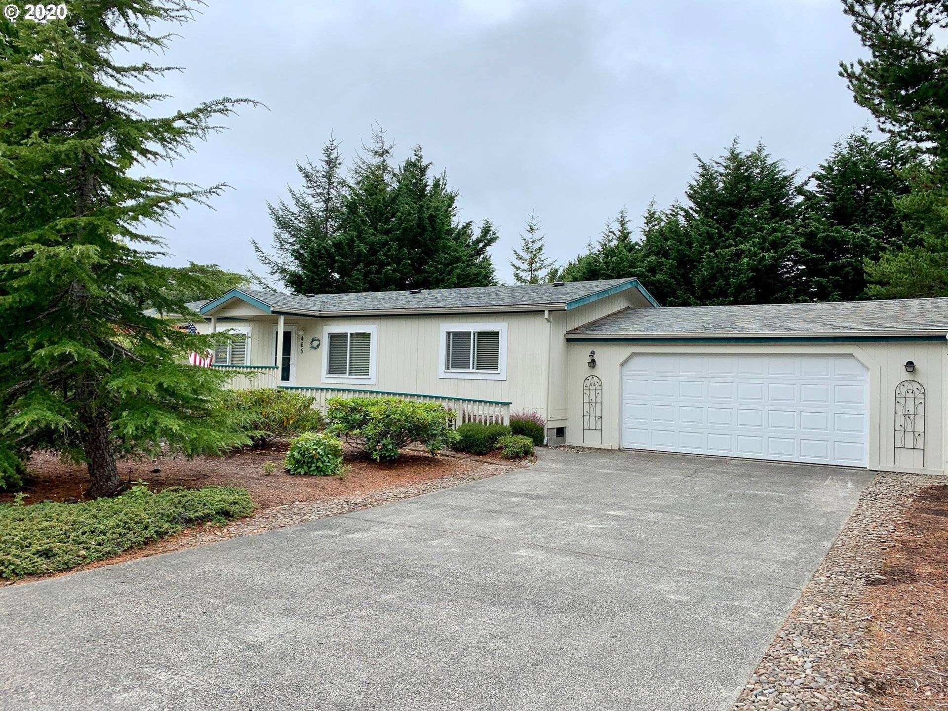 Florence, OR 97439,465 SHERWOOD LOOP