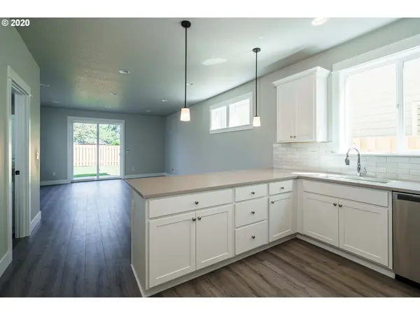 7161 SE ALBERTA ST, Portland, OR 97206