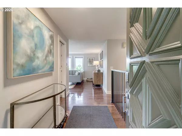 Portland, OR 97221,4655 SW FLOWER PL