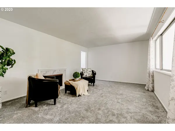 Eugene, OR 97401,2355 ELYSIUM AVE