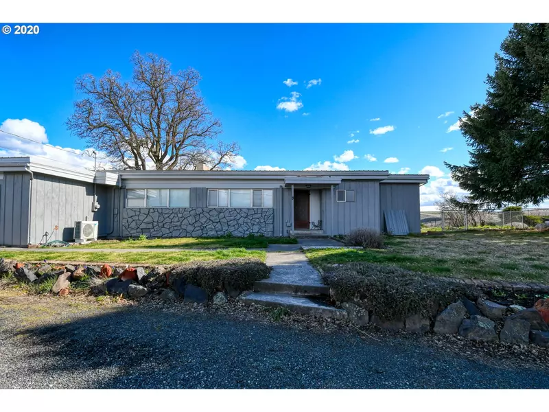 3 NE MOUNT HEBRON DR, Pendleton, OR 97801