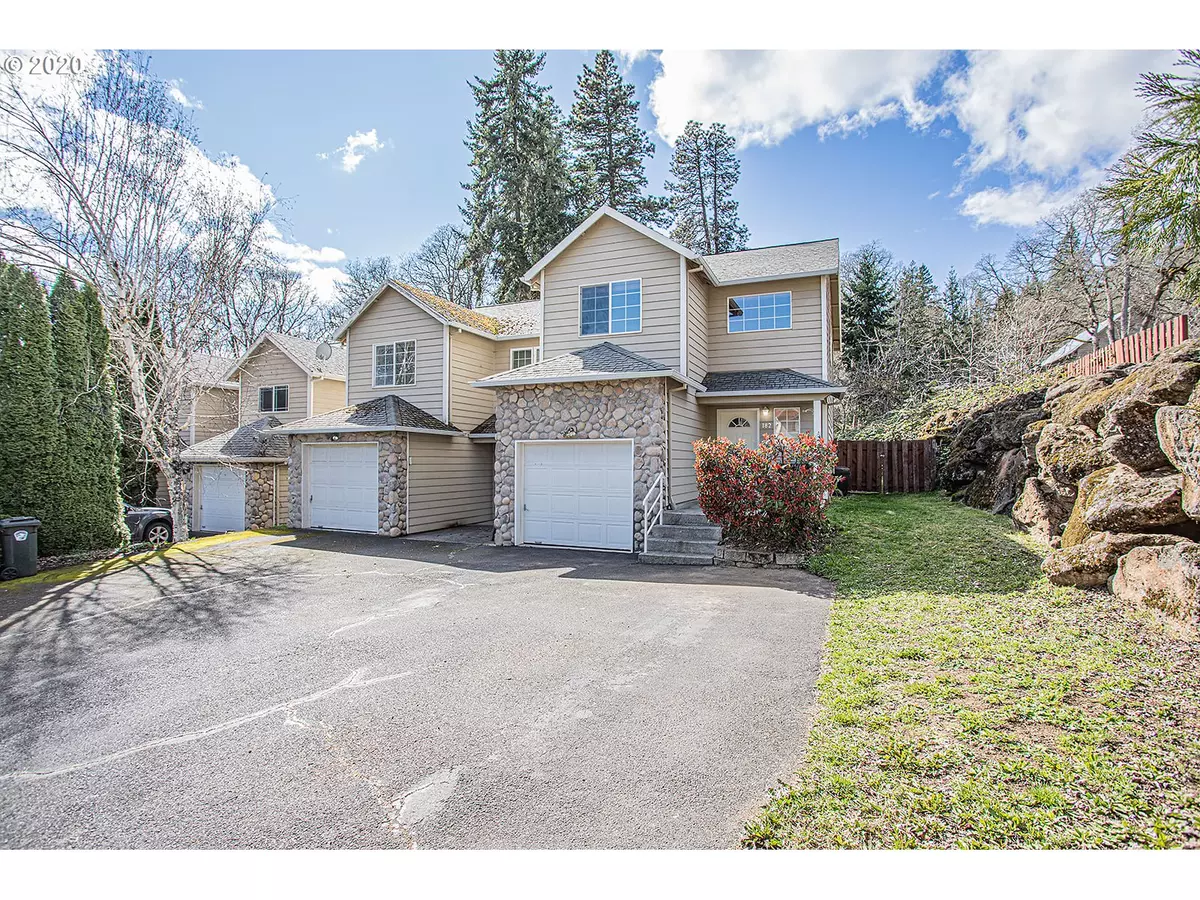 White Salmon, WA 98672,182 RIVERWATCH DR