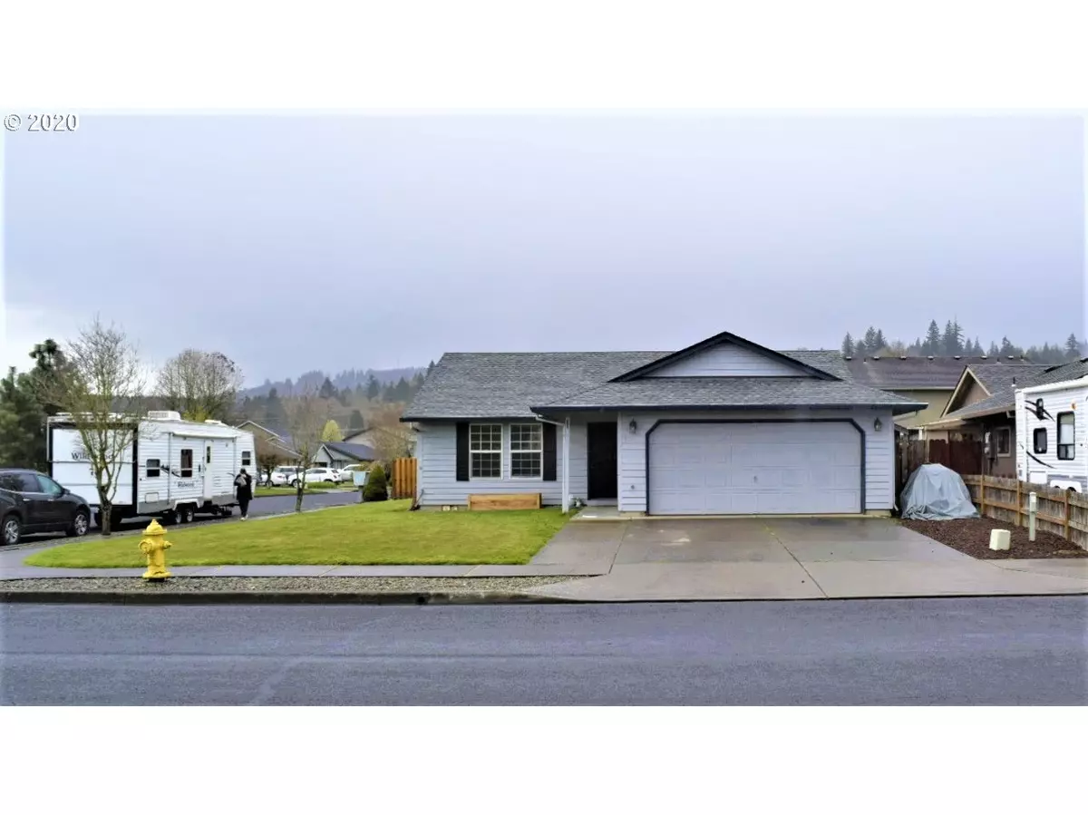 Kelso, WA 98626,124 PENNY LN