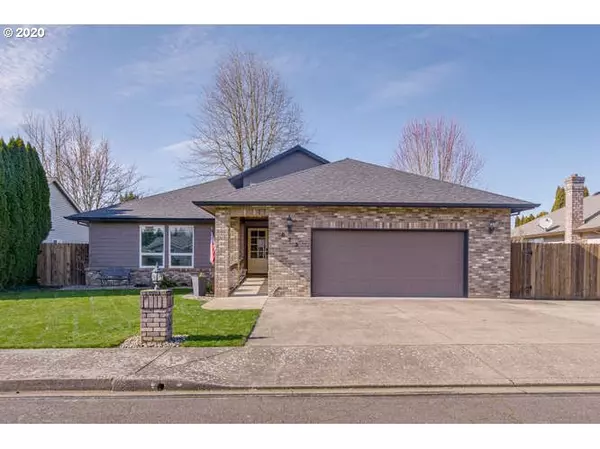 673 SW SUNSET DR, Mc Minnville, OR 97128