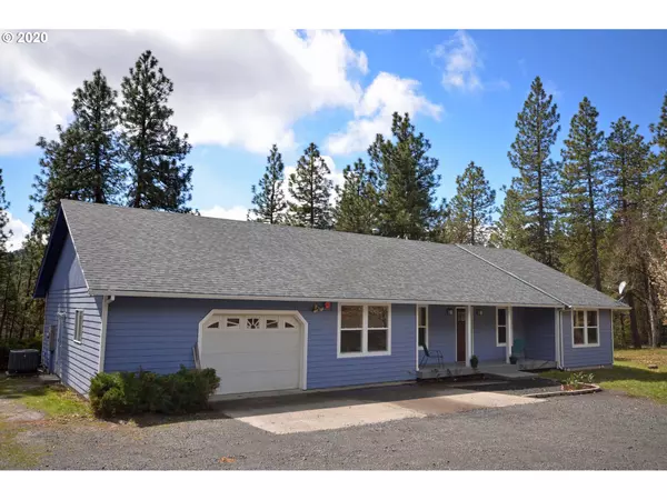 2499 DRY CREEK RD, Mosier, OR 97040