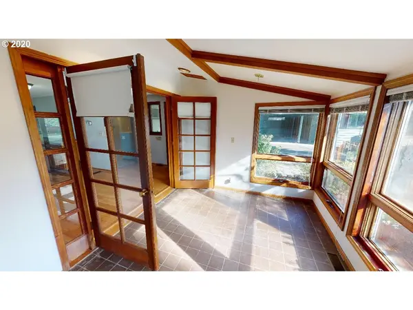 41843 MADRONE ST, Springfield, OR 97478