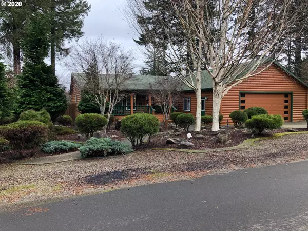 83377 Spruce LN, Florence, OR 97439