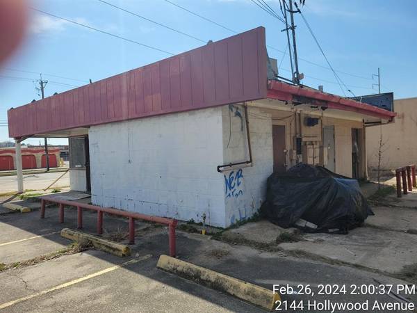 Shreveport, LA 71108,2144 Hollywood Avenue