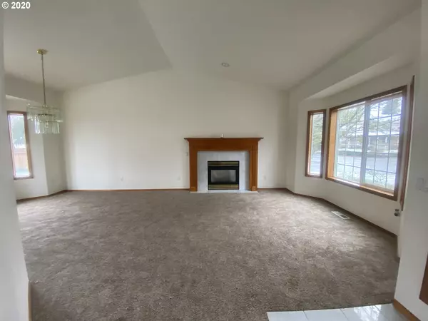 Scappoose, OR 97056,33312 SW ADAM CT