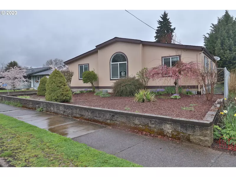 323 SE SHERIDAN RD, Sheridan, OR 97378