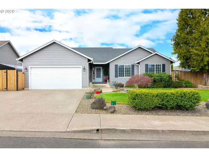 307 CAMBRIDGE DR, Sutherlin, OR 97479