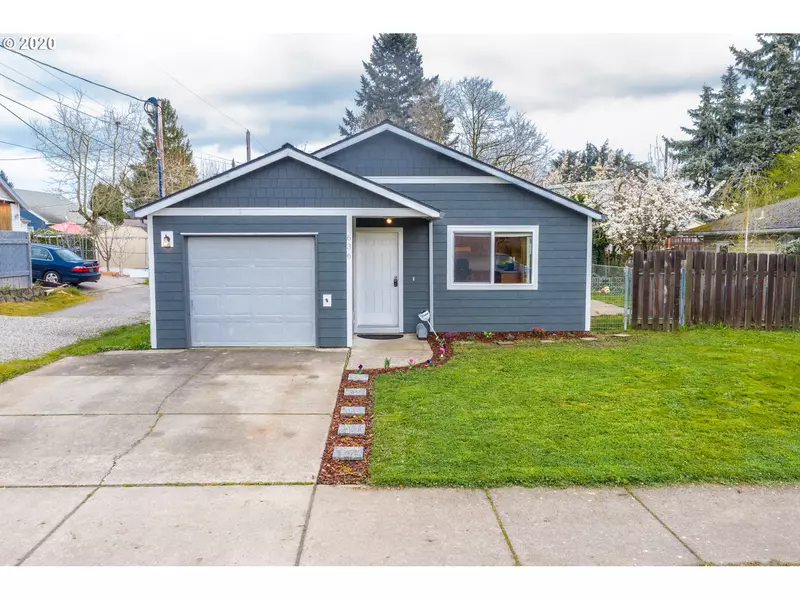 636 SE 84TH AVE, Portland, OR 97216