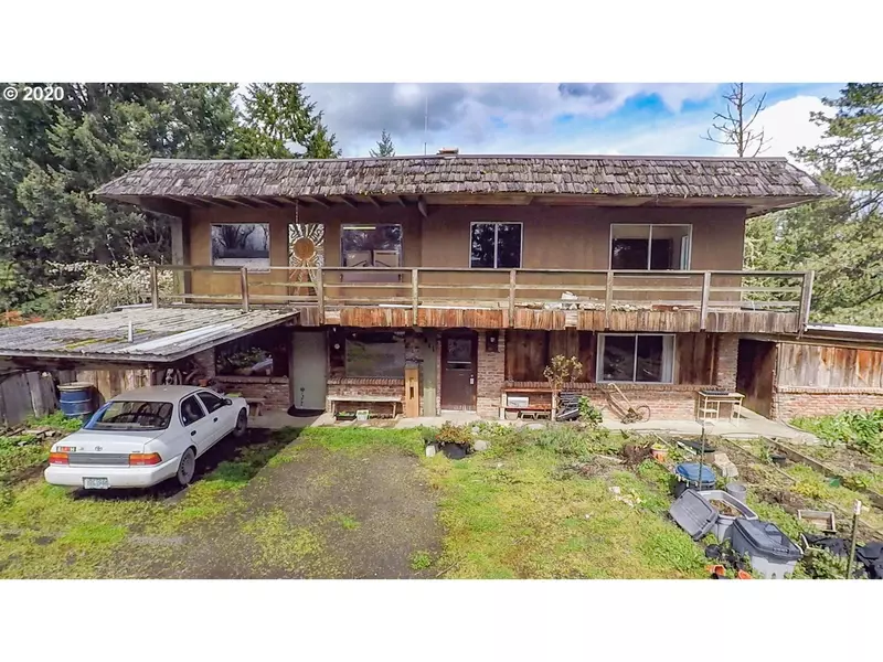 411 UPPER TERRACE LN, Glide, OR 97443