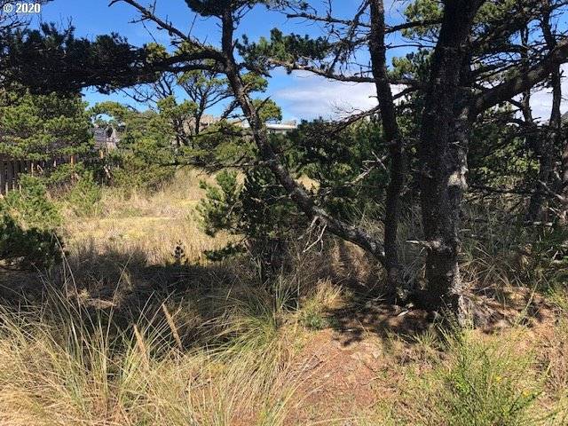 109 NW 22ND AVE, Rockaway Beach, OR 97136