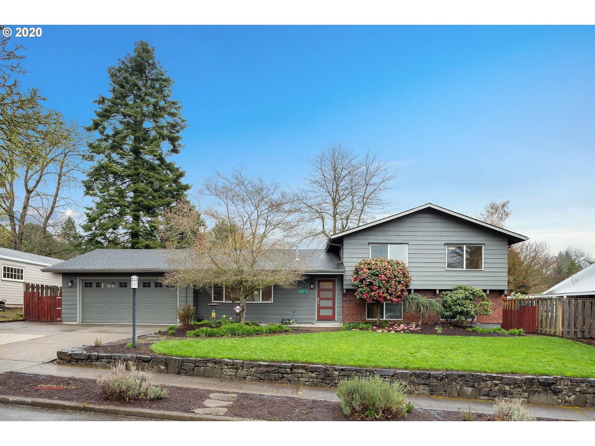 10475 NW FLOTOMA DR, Portland, OR 97229