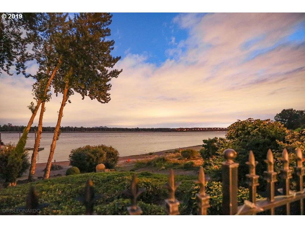 Vancouver, WA 98683,14657 SE RIVERSHORE DR