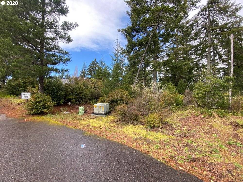 West Park DR #900, Florence, OR 97439