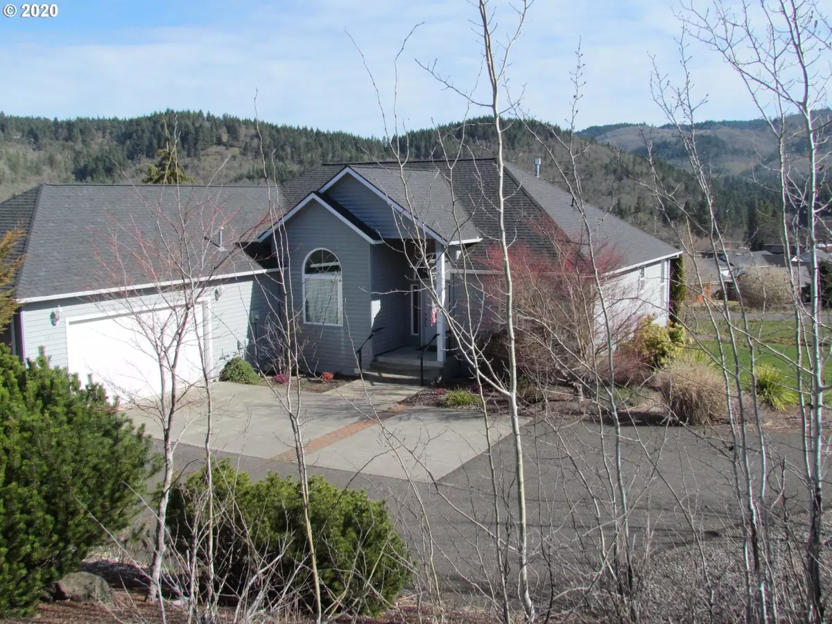 White Salmon, WA 98672,549 COCHRAN LN