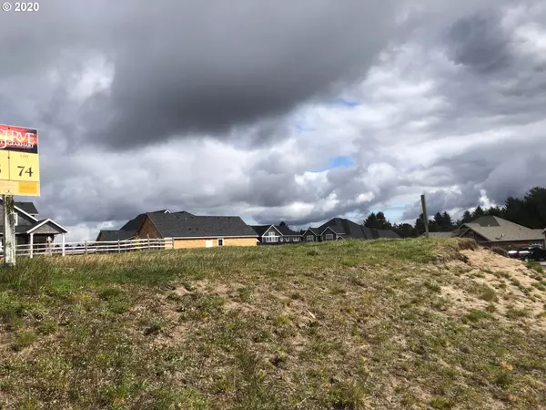 568 Browning LN, Gearhart, OR 97138