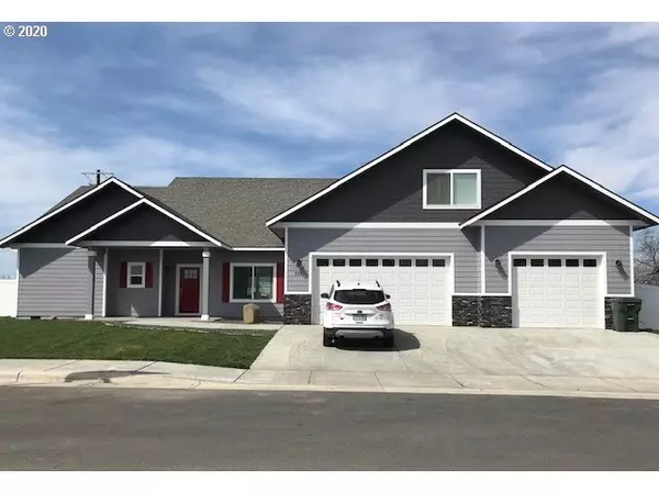 596 SW COTTONWOOD DR, Hermiston, OR 97838