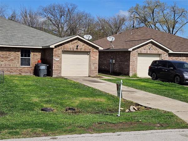 405 Masters Avenue #B,  Wylie,  TX 75098