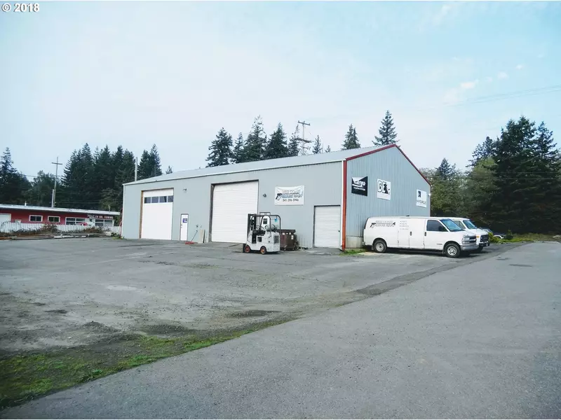 255 HWY 42, Coquille, OR 97423