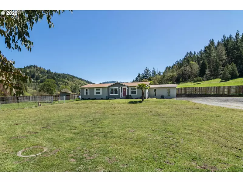 1655 RIVERSIDE DR, Myrtle Creek, OR 97457