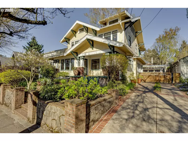 3124 NE 15TH AVE, Portland, OR 97212