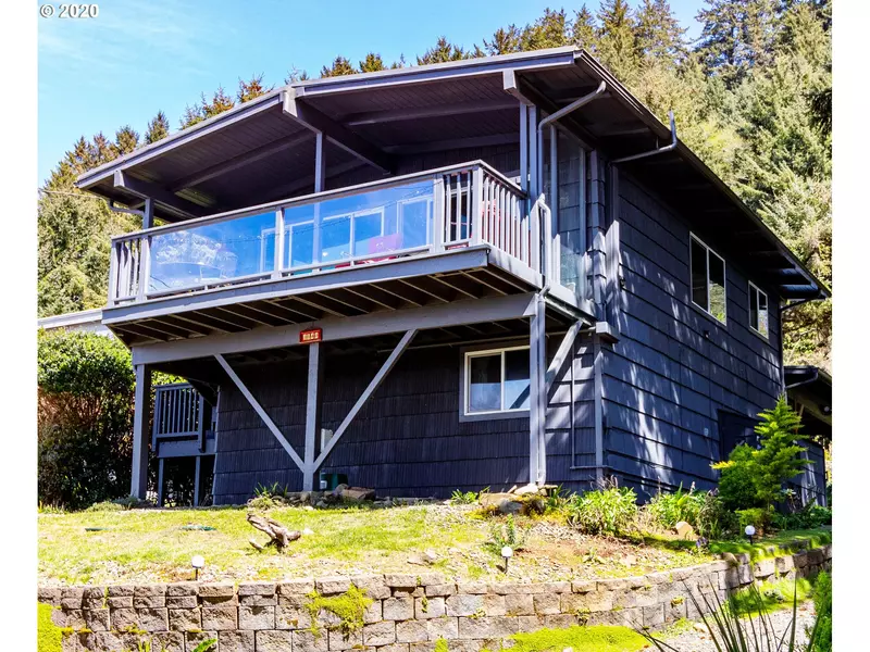 3648 ROCKY CREEK AVE, Depoe Bay, OR 97341