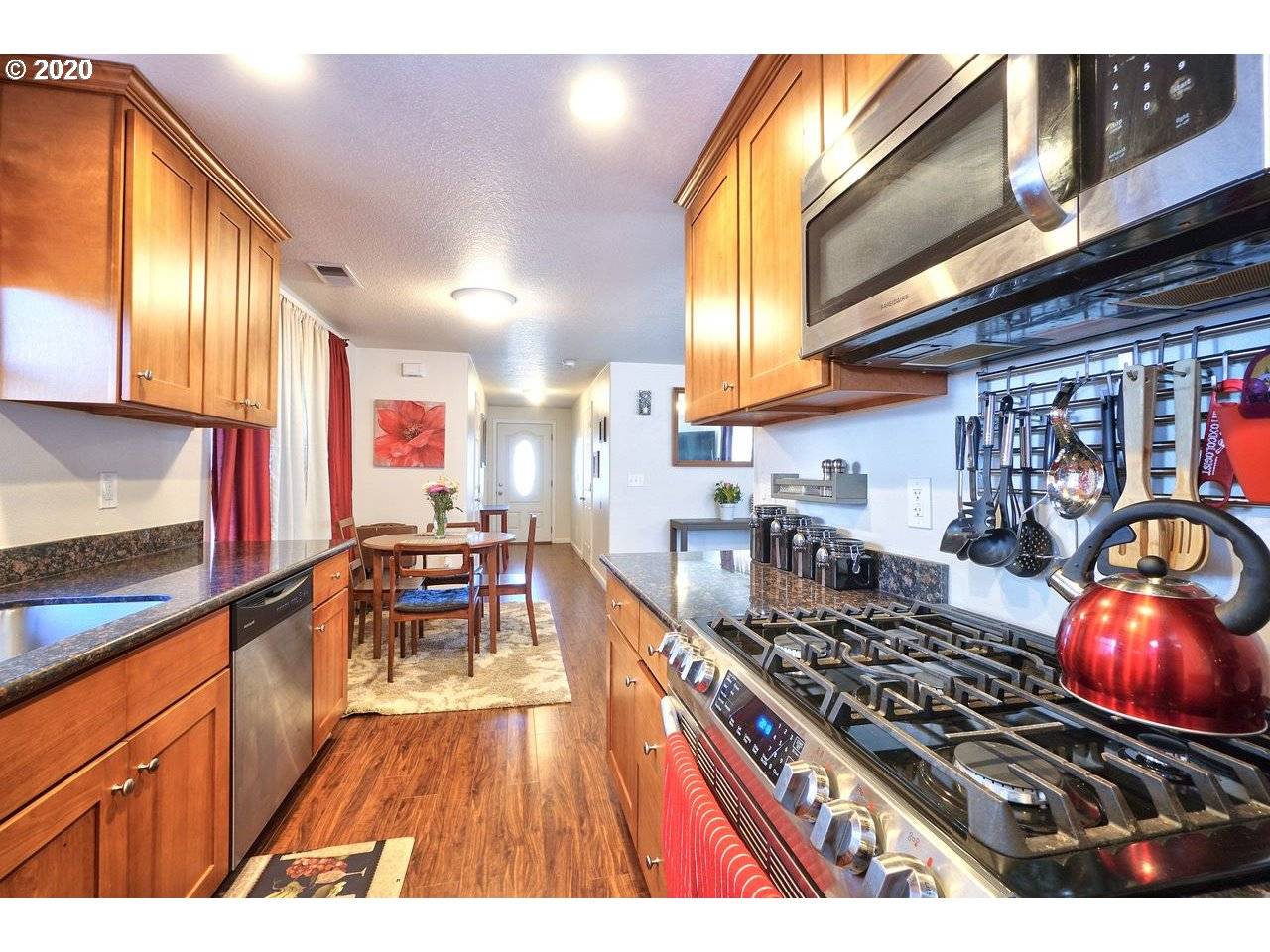 Portland, OR 97216,11856 SE MARKET ST #9