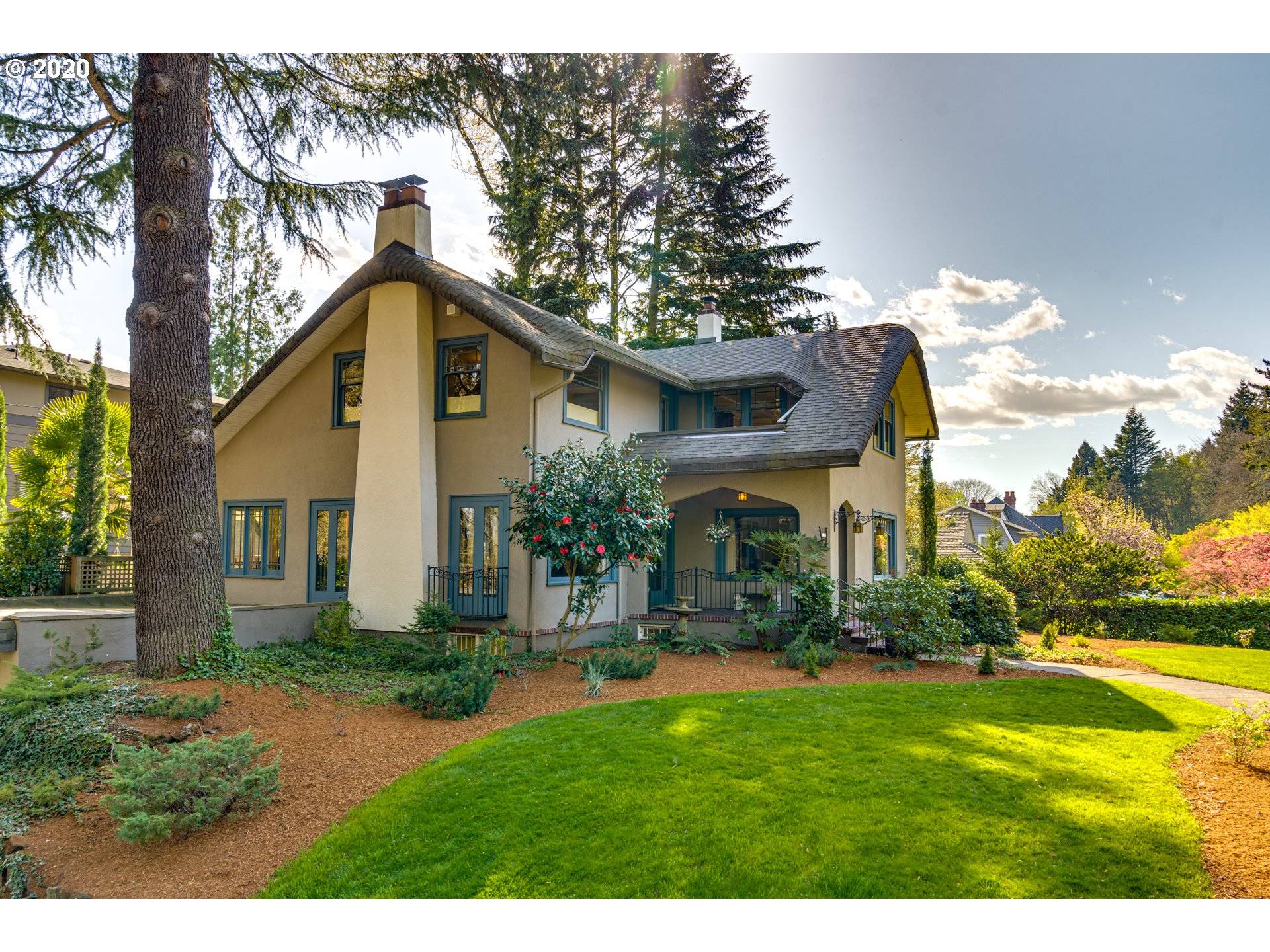 Portland, OR 97214,3652 SE OAK ST