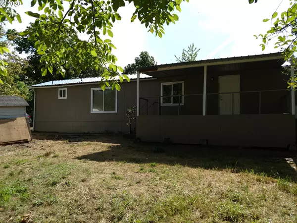 Elkton, OR 97436,293 STEELHEAD DR