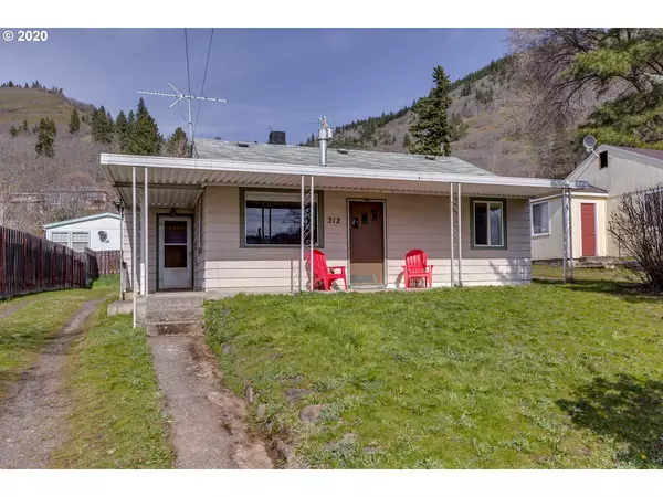 312 W JEFFERSON ST, Bingen, WA 98605