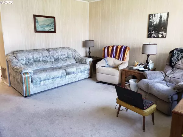 Eugene, OR 97405,2983 MILL ST