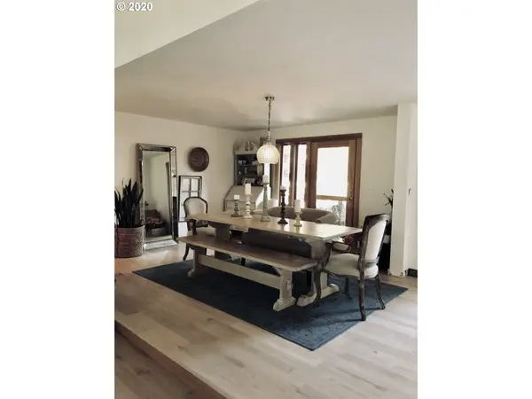 3873 VINE MAPLE ST, Eugene, OR 97405