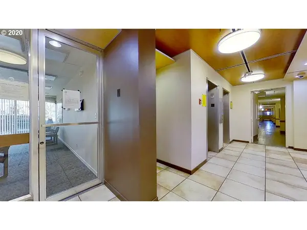 1313 LINCOLN ST #807, Eugene, OR 97401