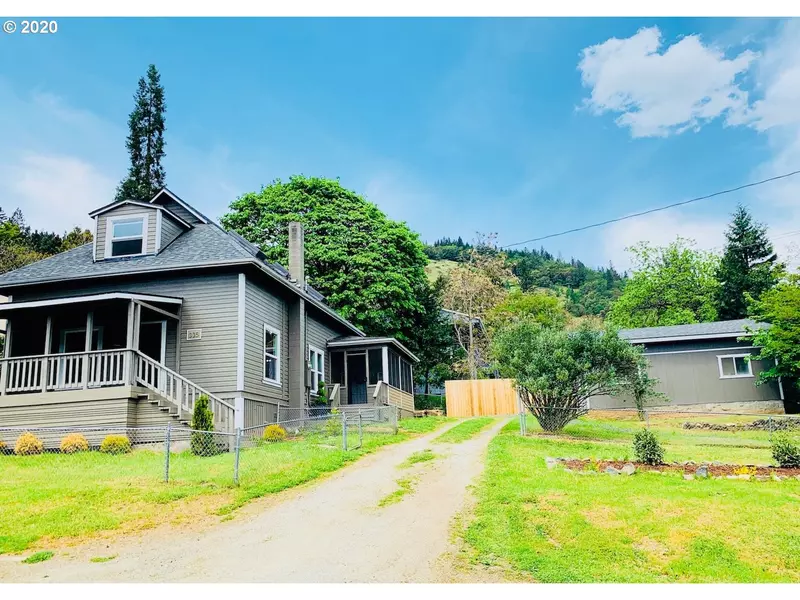 335 NW DIVISION ST, Myrtle Creek, OR 97457