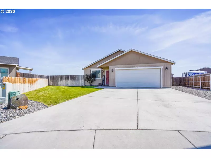 105 TEAL CT, Stanfield, OR 97875