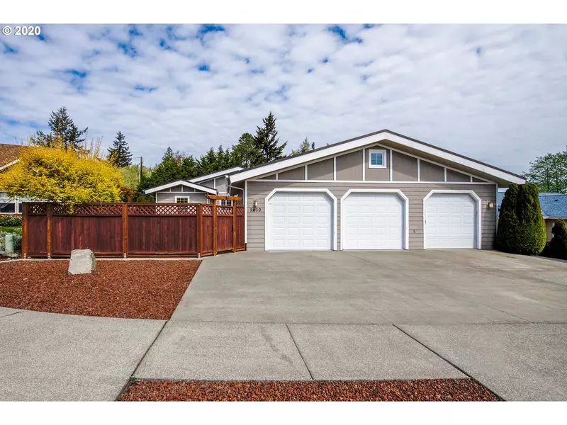 1610 34th ST, Anacortes, WA 98221